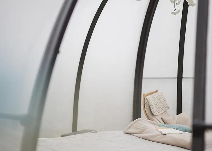 Campismo de Luxo Au Clair De Ma Bulle Marche-en-Famenne